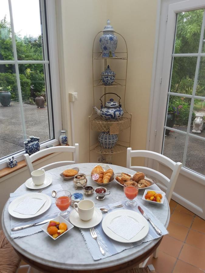 La Maison Des Thermes, Chambre D'Hote Сент Экстерьер фото